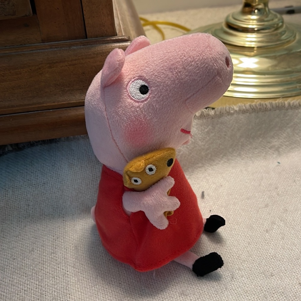 Peppa Pig Beanie Baby NWT
